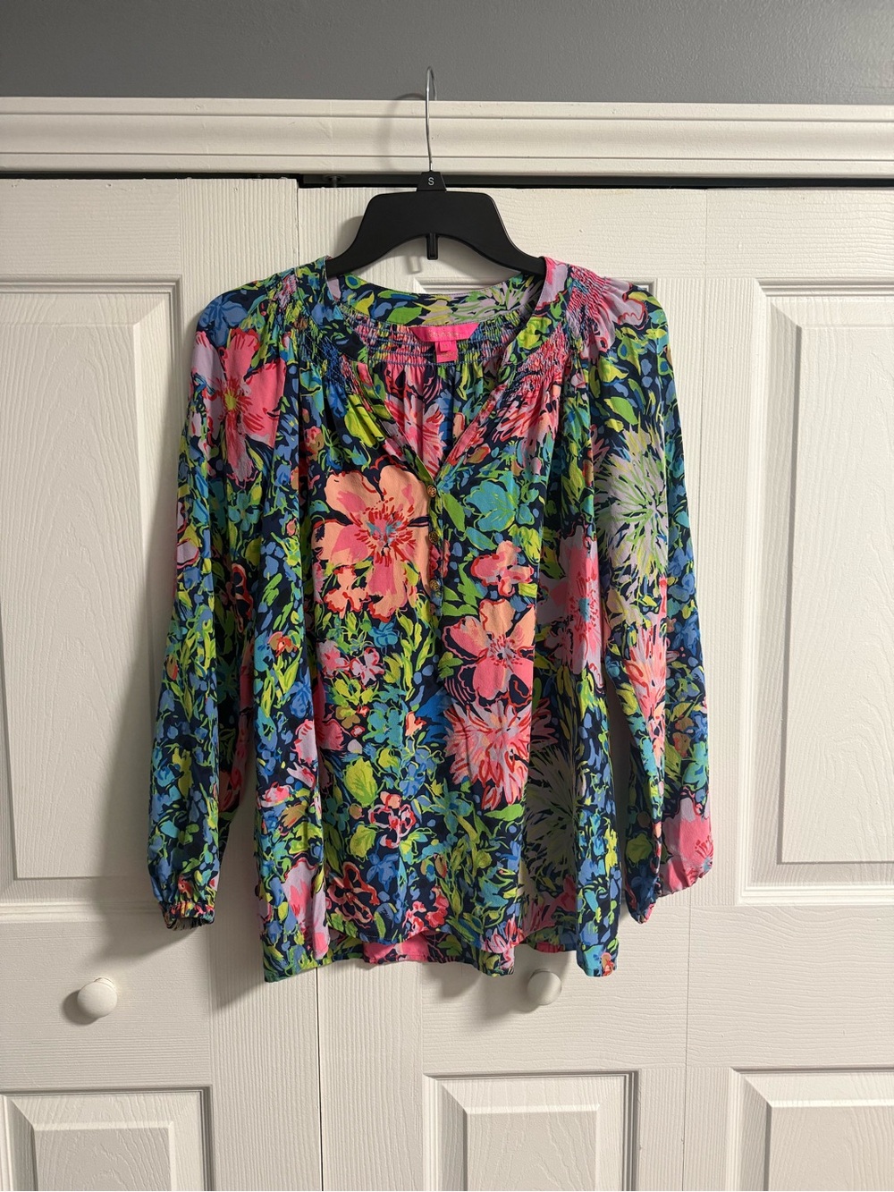 Lilly Pulitzer Elsa Silk Blouse Size M Preppy Chic Summer Beach Colorful - Picture 2 of 5